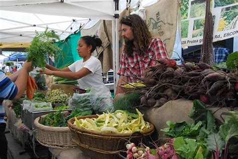 Eating Locally Grown Food 的图像结果