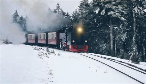 7 Gorgeous Train Rides In India That Must Be On Your Travel Bucket List ...