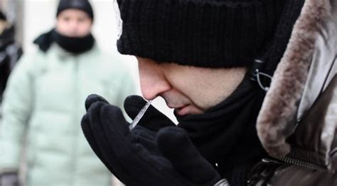 Here's Why Stopping A Sneeze Is Like Stopping A Train Travelling At 160 ...