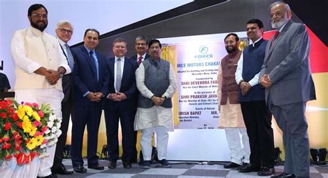 Force Motors opens new engine and axle plant at Chakan | Autocar ...