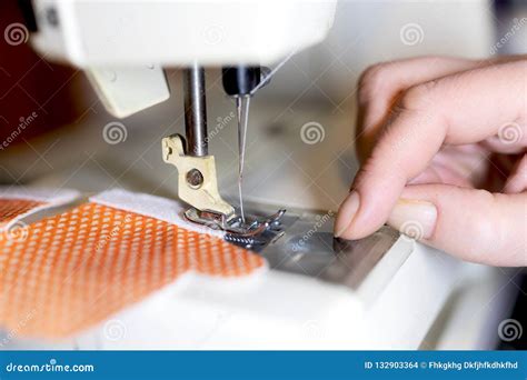 Hand Tailoring Machine 的图像结果