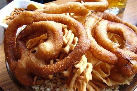 10 Sweet And Spicy Street Food In Kathmandu To Relish