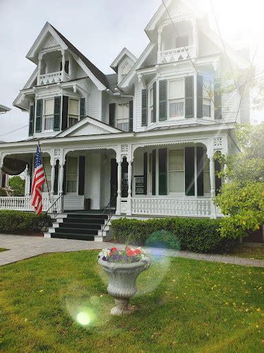 Funeral Home «Holcombe-Fisher Funeral Home», reviews and photos, 147 ...