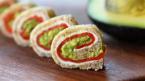 Smoked salmon avocado rolls recipe | Buona Pappa