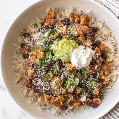 Easy Chicken Taco Bowls - Girl Gone Gourmet