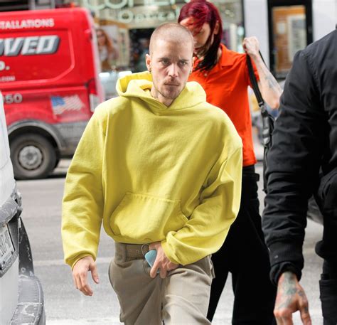 Justin Bieber's New Look Has Fans Doing a Double Take - Newsweek