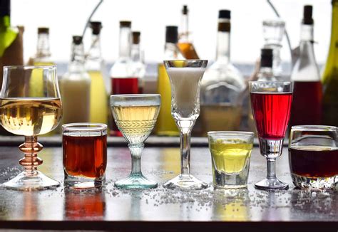 How Does Alcohol Affect the Eyes?