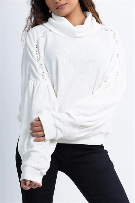 White Lily Top (Ivory) – PURPLE POTATO