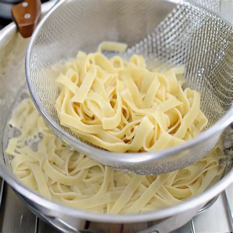Jewish Chicken Noodle Soup Recipe – The Best Traditional Comfort Soup ...