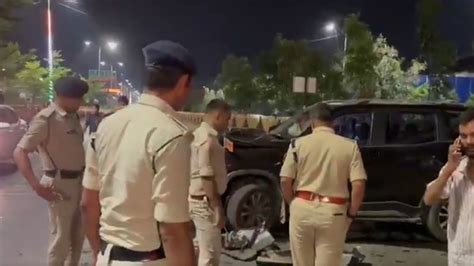 Patna police woman constable killed, 3 other cops injured as speeding ...
