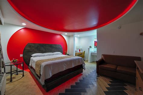 Romantic Inn & Suites - Photos