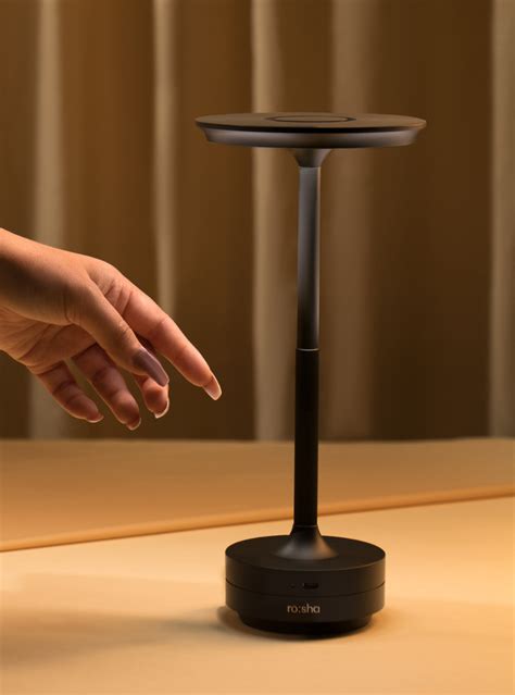Zenith Pro Cordless Table Lamp – Black| RO:SHA Lighting