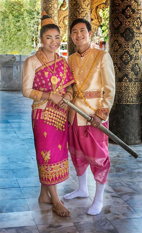 Hui’an Women Customs: Distinctive Female Dress and Labor Traditions