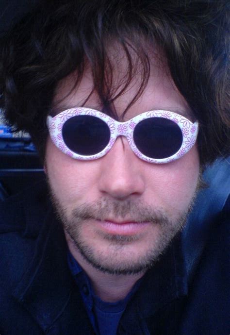 Lone Pigeon | Artists | Domino - Domino