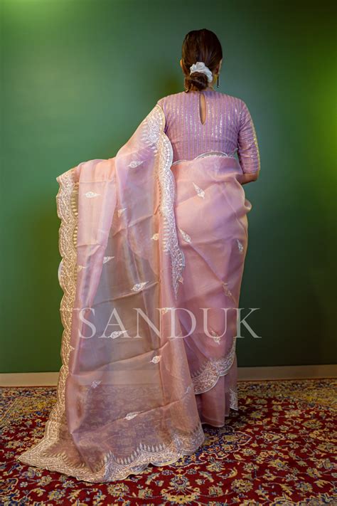 Discover the Art of Isabella Silk Sarees - Sanduk