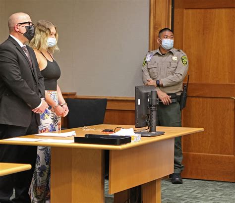 OnlyFans' Courtney Clenney agrees to return to Florida for murder trial | New York Post