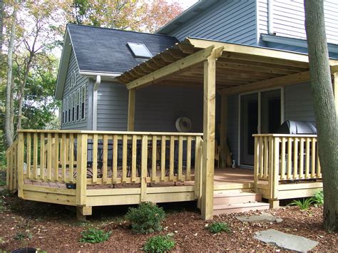 Ideas For Deck Railing Design Concept - Krtsc.co.uk | Porch design ...