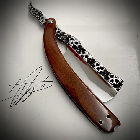 Straight Razor Designs
