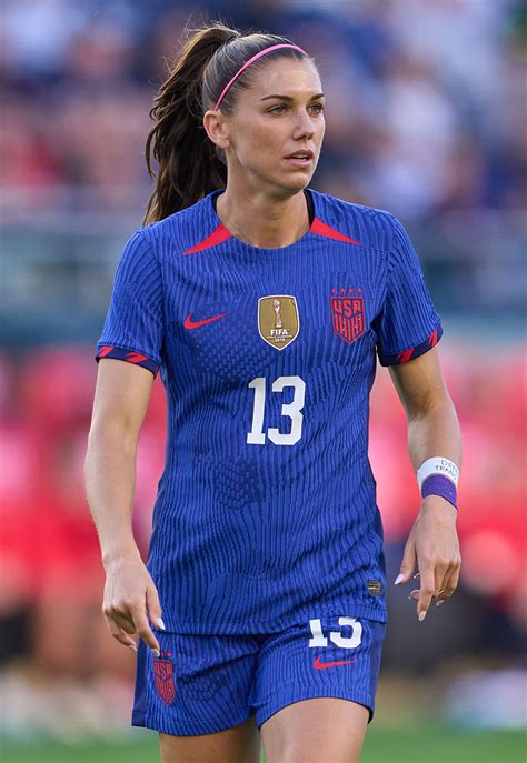 Alex Morgan Style 的图像结果