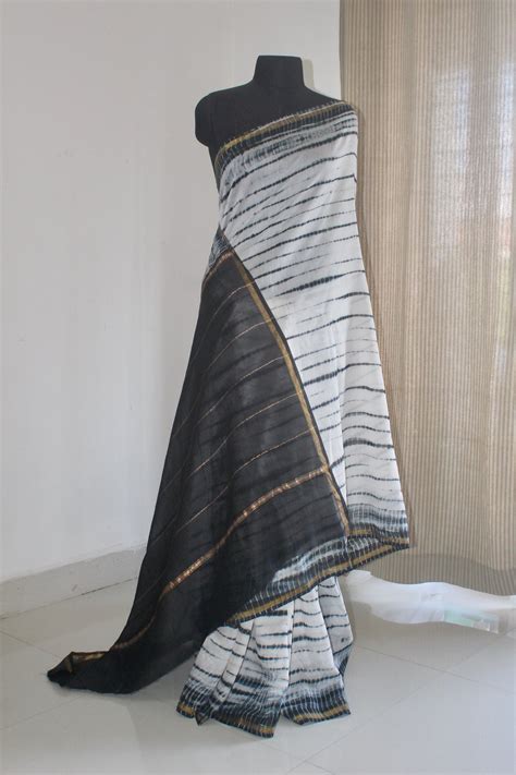 Pure chanderi tie and dye saree – Akrithi