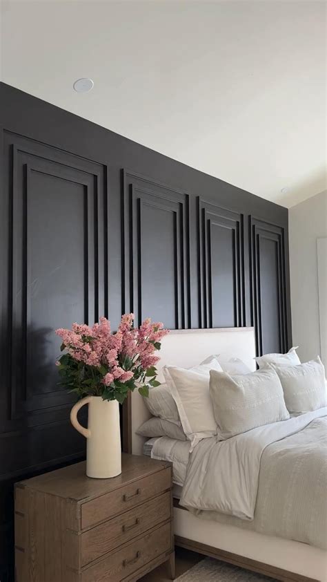 Pin by Caroline Kleinman on Lounge | Feature wall bedroom, Accent wall ...