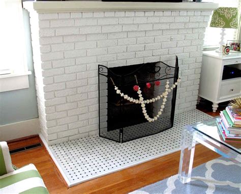 24 Beautifully Tiled Fireplaces