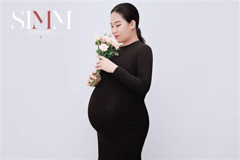 孕妇照套餐 – UNE巴黎婚纱摄影