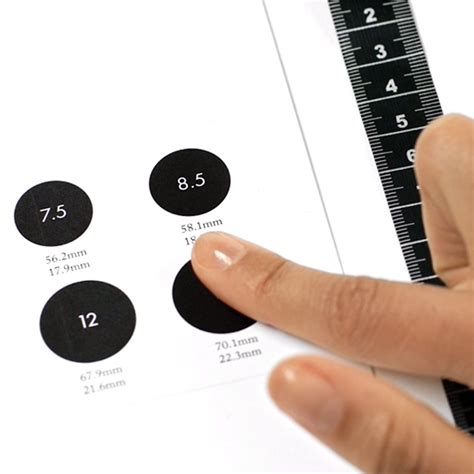 Easy Guide to Measure Your Ring Size at Home | DW