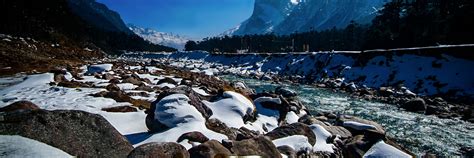 Yumthang Valley Tour & Travel Packages - eSikkimTourism