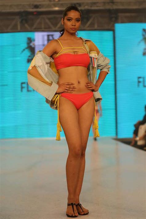 Stringy Heart Bikini – Flirtatious