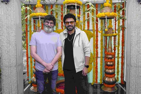 Venkatesh's Next With Trivikram Titled Aadarsha Kutumbam House No. 47 ...