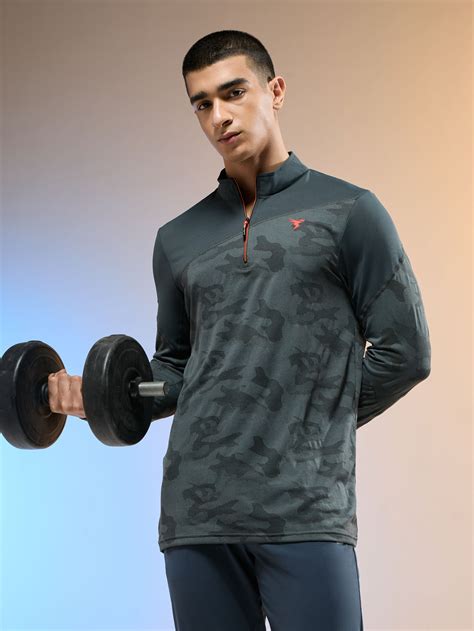 Men Slim Fit Mock Neck T-shirt with Techno Cool+
