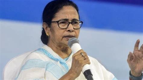 'Cahoots with BJP': Mamata Banerjee slams Left over Jadavpur varsity ...