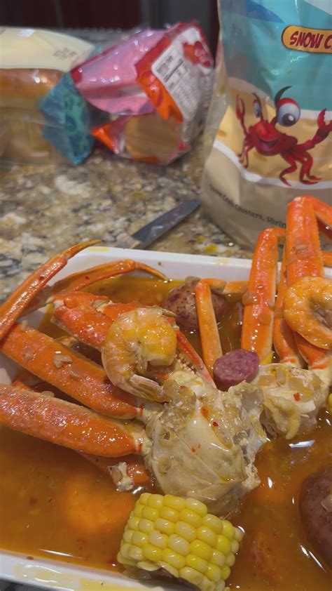 Cajun Snow Crab Boil | Frozen Seafood Boil – Crabby Bags