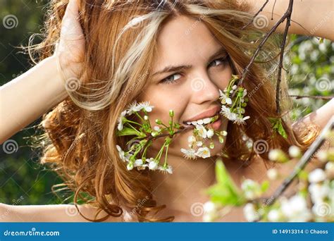 Young Person 的图像结果