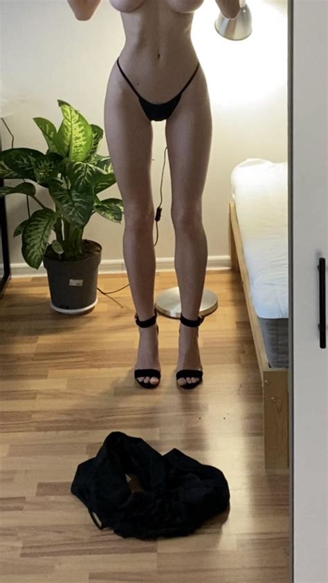 Another screenshot from a video : r/Yourina