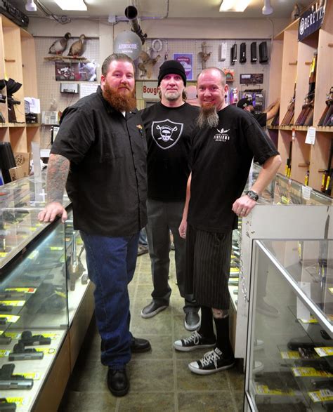 The World Famous Mo-Money Pawn Shop: Jesse James of West Coast Choppers ...