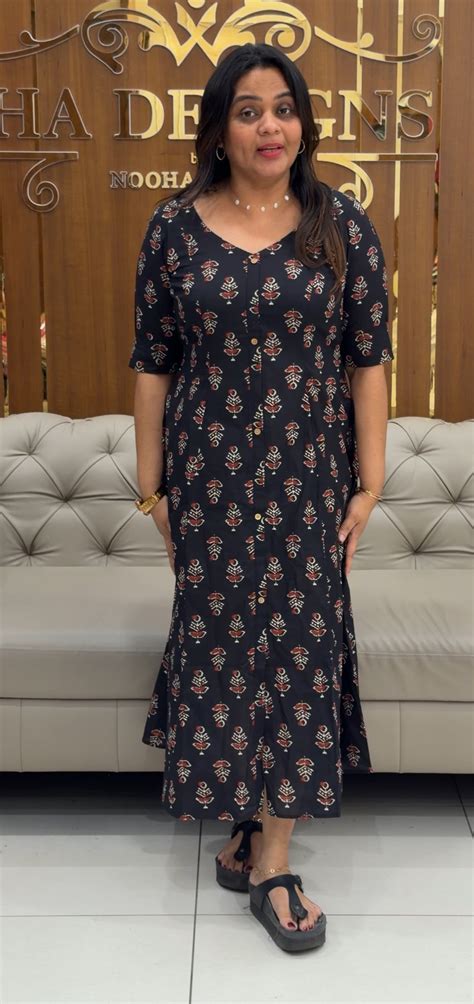 IHA'S IN-HOUSE PRINTED ALINE TOPS - IHA 29394 – Iha Designs Bridal Studio