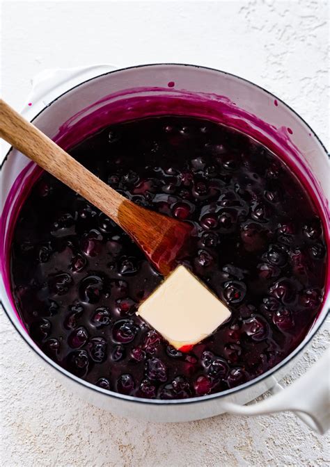 Easy Homemade Blueberry Sauce Topping Recipe - Cucina by Elena