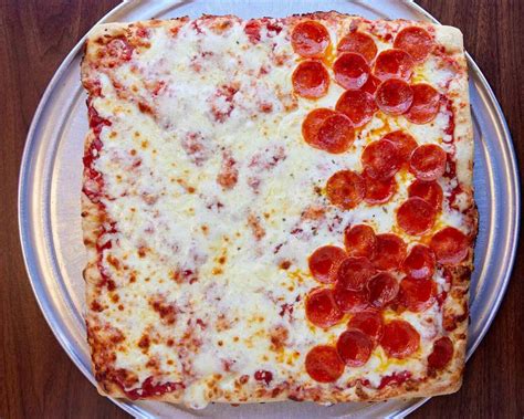 Donna's Pizza Center