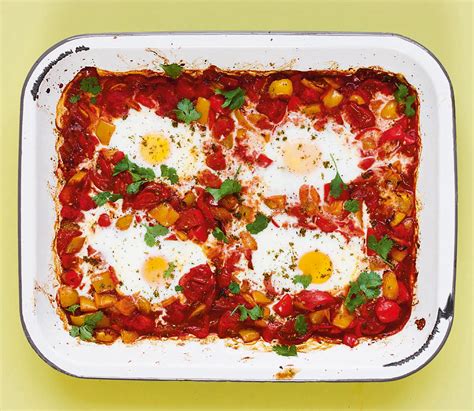 Shakshuka met paprika, tomaten en eieren | Koken met De Morgen