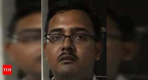 Bank manager in ACB trap | Rajkot News - Times of India