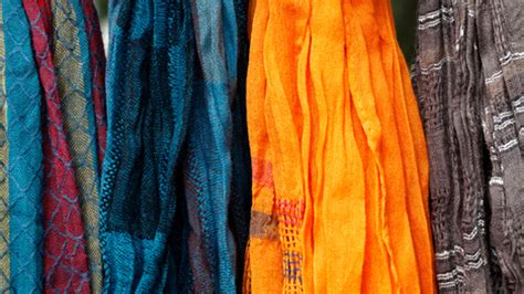 Stories Behind the Price Tags of Kashmiri Pashmina Shawls – Taroob.com
