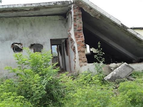 Schooling in Crisis, Questioning Our Future - Azim Premji University