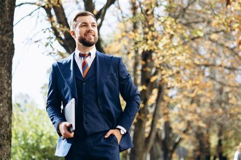 Serious Business Man 的图像结果