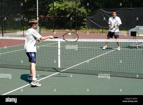 Kids Play Tennis 的图像结果