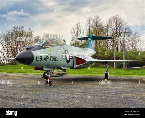 McDonnell F-101 F Voodoo jet fighter plane Stock Photo - Alamy
