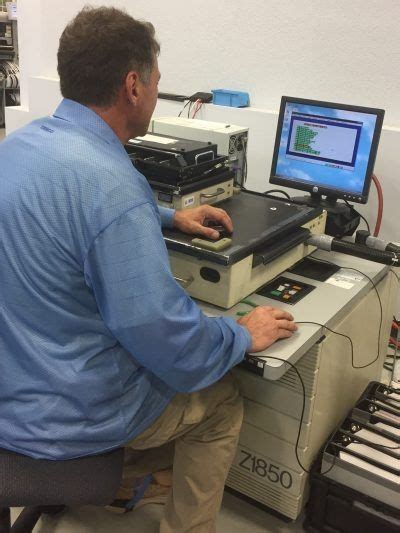 WORLD electronics Office Photos