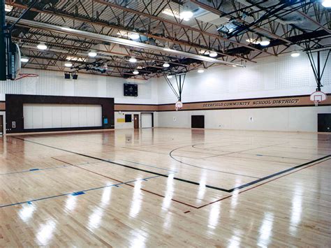 Deerfield Elementary School - Vogel Bros. Building Co.