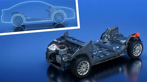 Citroen C5 Aircross EV: Spied on Test in Southern Europe